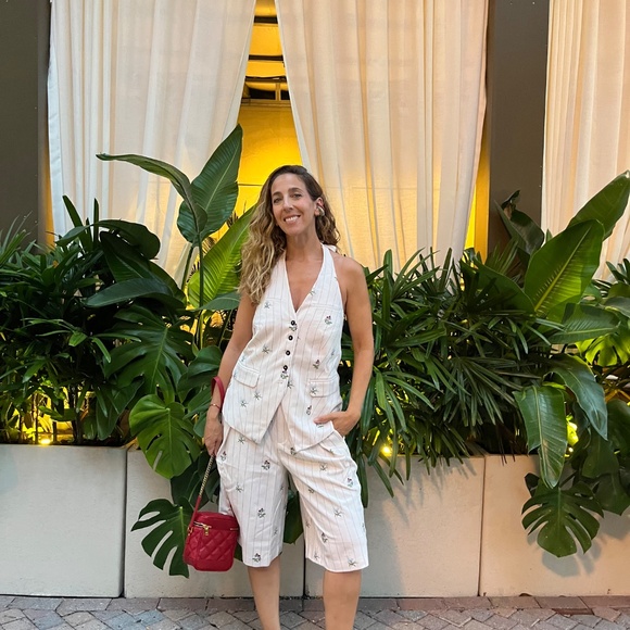 Anthropologie embroidered vest and Shorts set - Picture 4 of 5